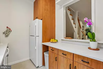 2045 Waverly Street, Philadelphia, PA 19146 - Photo 13