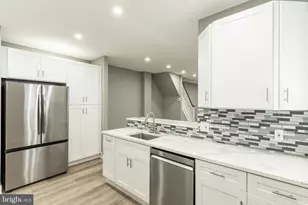 4728 Rosehill, Philadelphia, PA 19120 - Photo 9