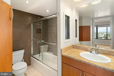 [Address not provided], Philadelphia, PA 19130 - Photo 17