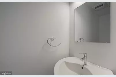 1247 E Columbia Avenue E #30, Philadelphia, PA 19125 - Photo 9