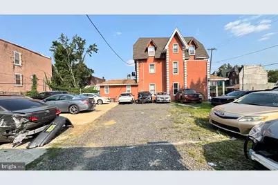 1311 W Butler Street, Philadelphia, PA 19140 - Photo 17