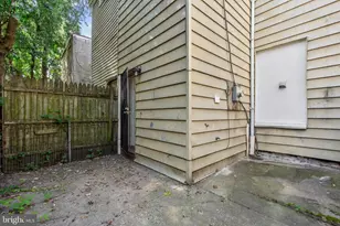 3919 Arcadia St, Philadelphia, PA 19124 - Photo 15