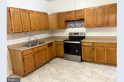 7058 Saybrook Avenue, Philadelphia, PA 19142 - Photo 9