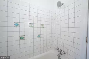 872 Lecount, Philadelphia, PA 19130 - Photo 25
