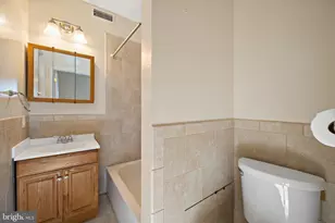 1942 Wolf St, Philadelphia, PA 19145 - Photo 27