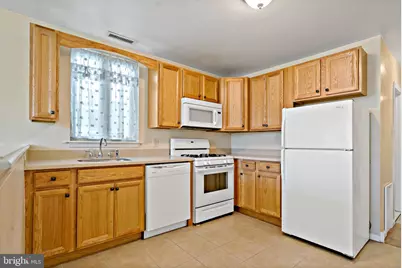 1942 Wolf Street, Philadelphia, PA 19145 - Photo 5