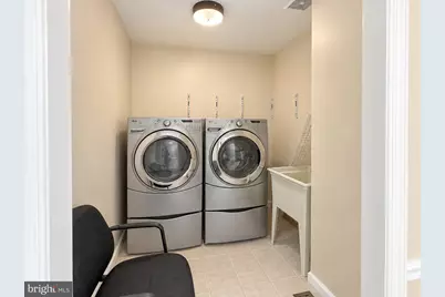 871 N 5th Street, Philadelphia, PA 19123 - Photo 7