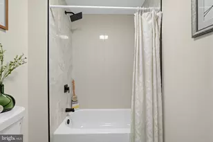24 W Duval St, Philadelphia, PA 19144 - Photo 17
