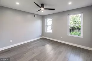 1346 N Myrtlewood St, Philadelphia, PA 19121 - Photo 11