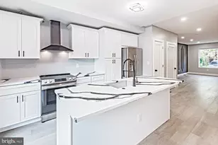 1346 N Myrtlewood St, Philadelphia, PA 19121 - Photo 5