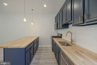 1653 S Lawrence Street, Philadelphia, PA 19148 - Photo 5