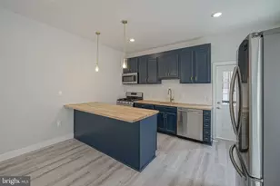1653 S Lawrence St, Philadelphia, PA 19148 - Photo 3