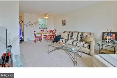 1420 Locust #10P, Philadelphia, PA 19102 - Photo 3