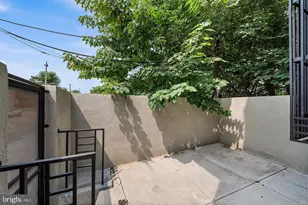 700 N 42nd St, Philadelphia, PA 19104 - Photo 15