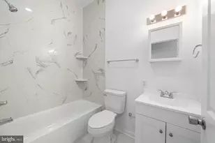 700 N 42nd St, Philadelphia, PA 19104 - Photo 25