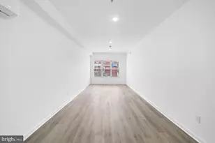 700 N 42nd St, Philadelphia, PA 19104 - Photo 13