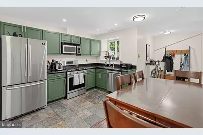 1219 N Randolph Street #3F, Philadelphia, PA 19122 - Photo 13