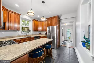 35 E Gravers Ln, Philadelphia, PA 19118 - Photo 7