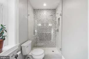 35 E Gravers Ln, Philadelphia, PA 19118 - Photo 21