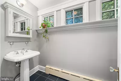 35 E Gravers Lane, Philadelphia, PA 19118 - Photo 11