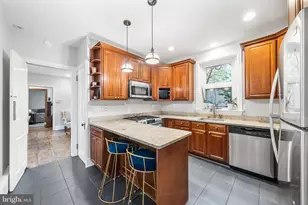 35 E Gravers Ln, Philadelphia, PA 19118 - Photo 9