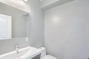 910 N 16th St, Philadelphia, PA 19130 - Photo 9