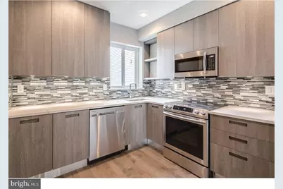 910 N 16th Street #C, Philadelphia, PA 19130 - Photo 3