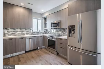 910 N 16th Street #C, Philadelphia, PA 19130 - Photo 5