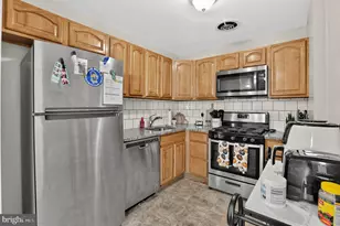 2828 Saxton Rd, Philadelphia, PA 19114 - Photo 13