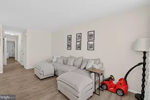 2828 Saxton Rd, Philadelphia, PA 19114 - Photo 3