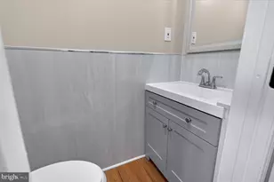 1432 N Leithgow St, Philadelphia, PA 19122 - Photo 11