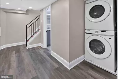 1432 N Leithgow Street, Philadelphia, PA 19122 - Photo 17