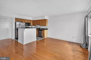 200 Lombard St, Philadelphia, PA 19147 - Photo 13