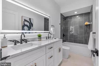 2425 Hartranft Street, Philadelphia, PA 19145 - Photo 17
