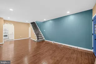 842 Almond St, Philadelphia, PA 19125 - Photo 9