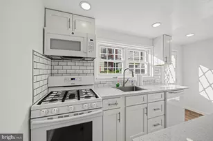 842 Almond St, Philadelphia, PA 19125 - Photo 11