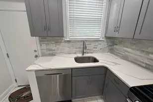 1645 S Marston St, Philadelphia, PA 19145 - Photo 11