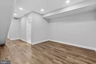 268 Dupont St, Philadelphia, PA 19128 - Photo 35