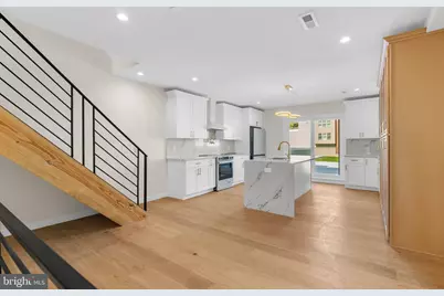 2423 Hartranft Street, Philadelphia, PA 19145 - Photo 5