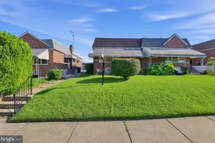 2131 Oakmont St, Philadelphia, PA 19152 - Photo 3