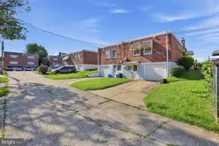 2131 Oakmont St, Philadelphia, PA 19152 - Photo 29