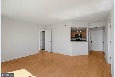 2001 Hamilton Street #2004, Philadelphia, PA 19130 - Photo 3