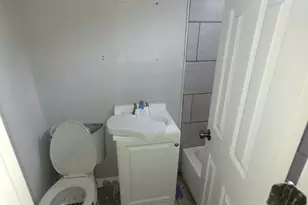 2564 E Auburn St, Philadelphia, PA 19134 - Photo 5