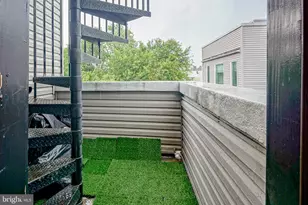 1109 Earl St, Philadelphia, PA 19125 - Photo 33