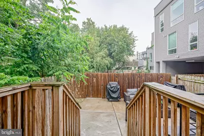 1109 Earl Street, Philadelphia, PA 19125 - Photo 15