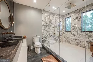 1109 Earl St, Philadelphia, PA 19125 - Photo 31