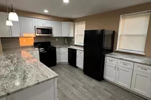 2032 Vista St, Philadelphia, PA 19152 - Photo 5