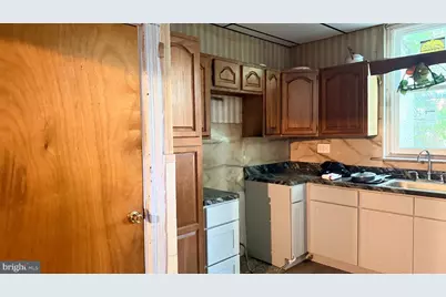 1229 W Russell Street, Philadelphia, PA 19140 - Photo 15