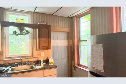 1229 W Russell Street, Philadelphia, PA 19140 - Photo 11