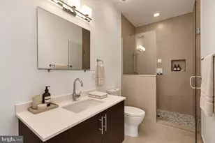 912 N Front St, Philadelphia, PA 19123 - Photo 11